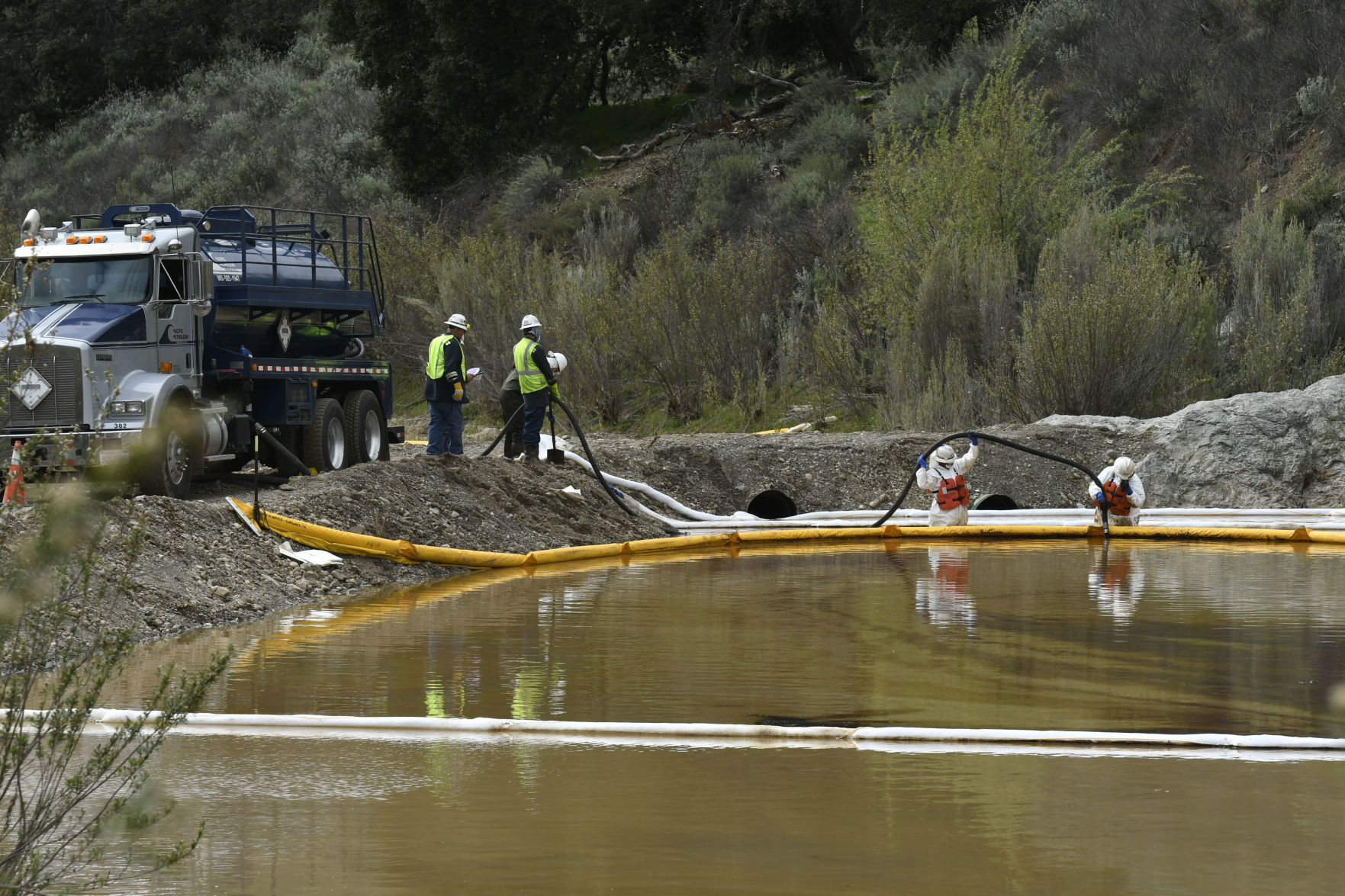 032320 166 oil spill 08.jpg